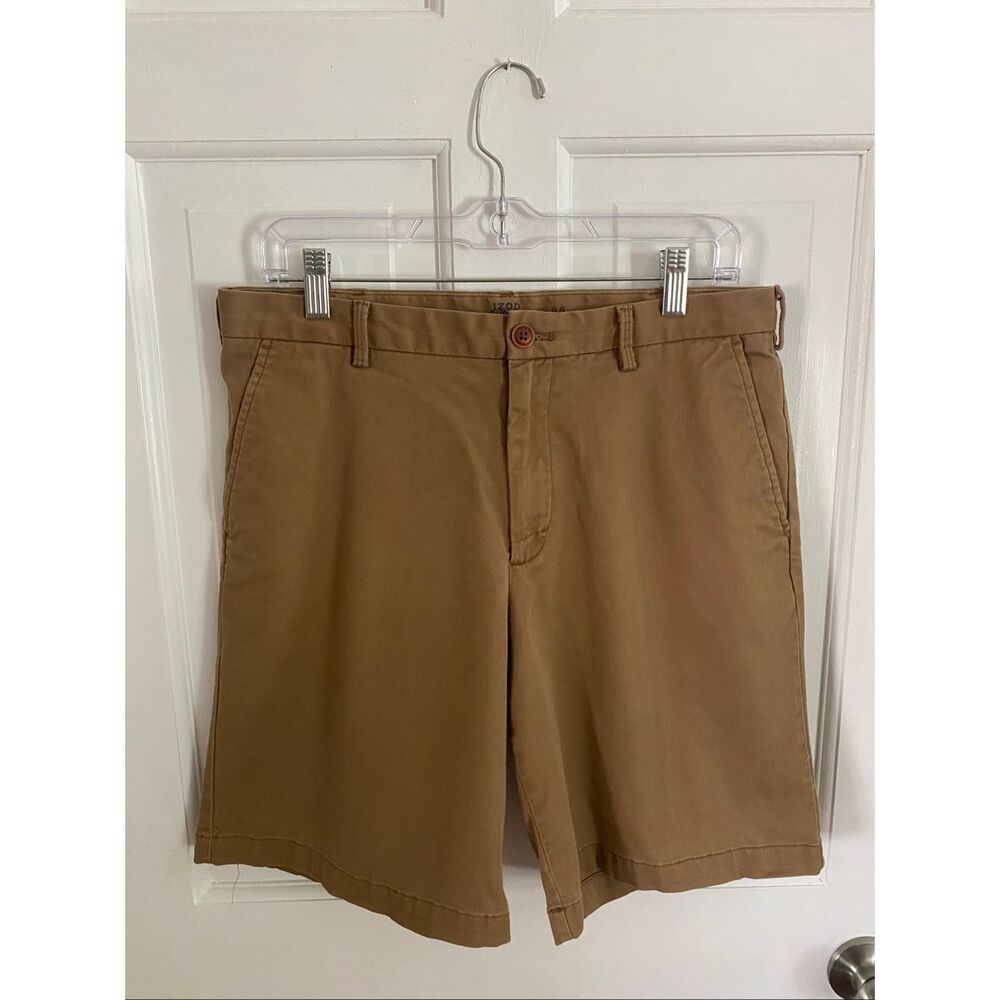 Izod chino shorts size men’s 32 waist